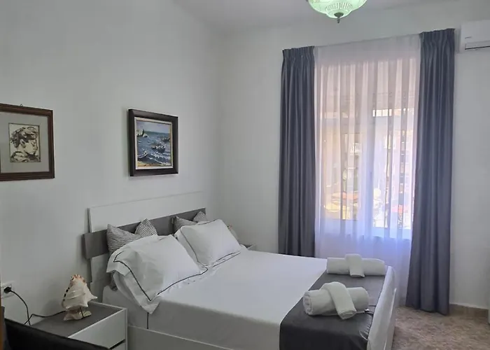 Sea View Captain Apartment *