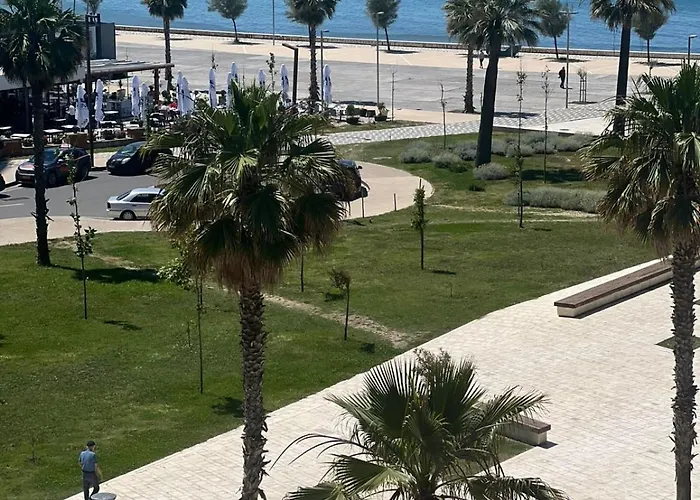 Sea View Captain Apartment *